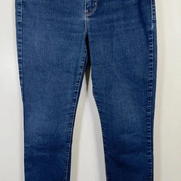 Levi's 312  Shaping Slim Dark Wash Blue Jeans - Picture 6 of 16
